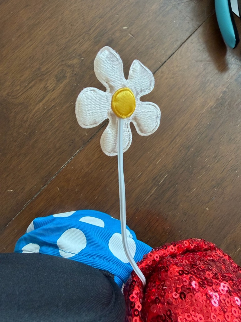 Disney Parks Exclusive Blue Polka Dot Minnie Mouse Hat w/Ears & Flower NWT - Picture 4 of 8
